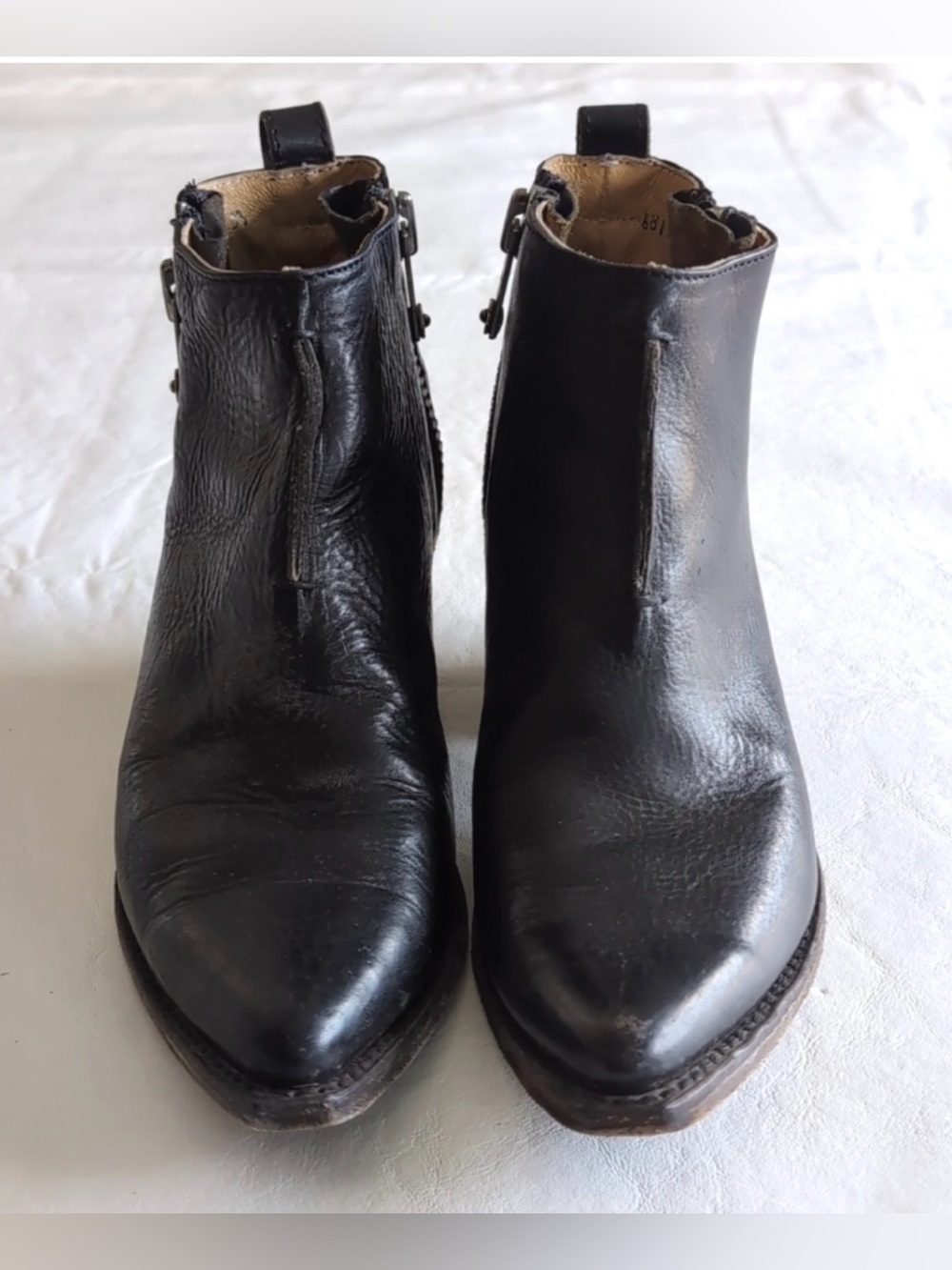 Frye Black Leather Sacha Moto Shortie Women's Ankle Boots 8 - Picture 2 of 9